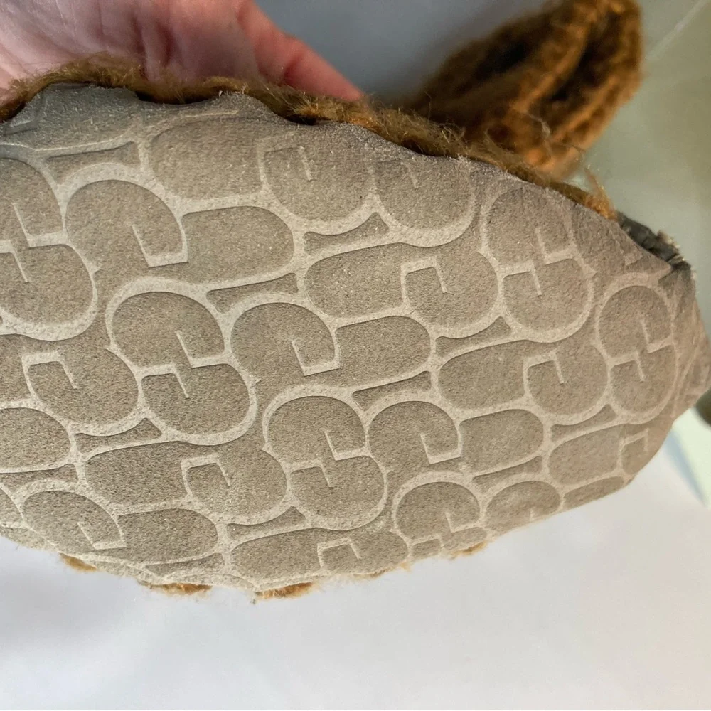 Ugg Australia infant knit baby boots M